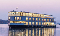 RV Ganges Voyager